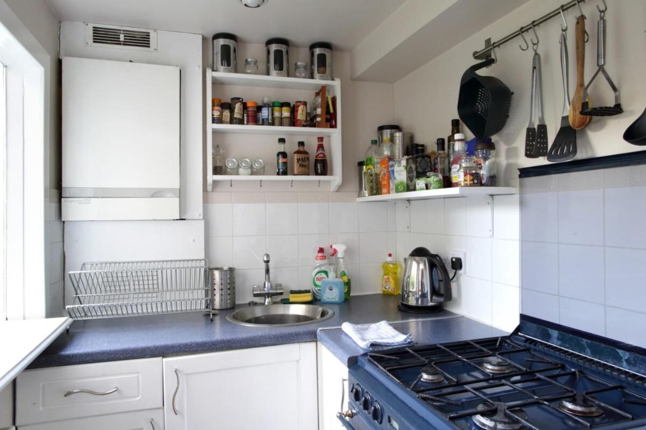 Central And Spacious 2 Bedroom Flat With Garden EDI Exterior foto